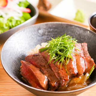 ランチ 但馬牛ステーキ丼 1日10食限定 さんぽう西村屋 本店 城崎温泉 炭火焼き 食べログ ランチ 但馬牛ステーキ丼 1日10食限定 さんぽう西村屋 本店 城崎温泉 炭火焼き 食べログ