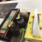 焼そば永楽 - 緑線、オススメされたポン酢がありますね