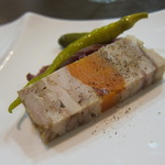アミューズ・兎のテリーヌ・蝦夷鹿の生ハム