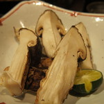 舞桜 - 松茸一本焼、一人一本