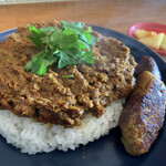 カレー屋 カルダモン - キーマカレー大盛り 軟骨ケバブ