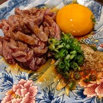 焼肉 六甲園 - ユッケ