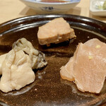 鮨 はしもと - ◇ 牡蠣の味噌漬け
      ◇ マカジキの燻製
      ◇ あん肝