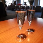 明神館 - ウェルカムドリンクのスパークリング。