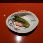 明神館 - たらの芽唐味噌あえ、桜長芋甘酢漬け。