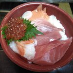 はま寿司 - 特上７種の海鮮丼