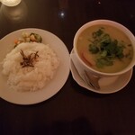 ファイヤーキング カフェ - 鶏肉のグリーンカレー＆ライス