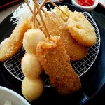 串カツ田中 - 〇串カツ牛〇串カツ豚〇玉ねぎ 〇うずら〇ハムカツ〇レンコン 