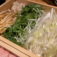 豆家別邸 鶏とおとうふ 福福 - 
