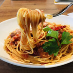 ジョリーパスタ - フォークなら持ち上げが出来る