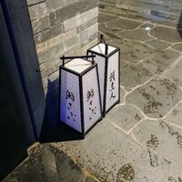 鮨 さかい - ビルの１階に仲良く