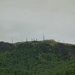 王ヶ頭ホテル - 別日に（桜清水付近から）撮ったホテルの立地