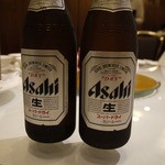 ビールが宙に浮いて見えます