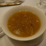 聘珍樓 - フカヒレ入りのスープです