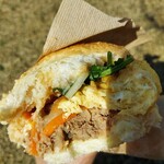 BANH MI VIET NAM - 具がぎっしり！