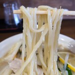 自家製多加水極太麺 ISAMI - 麺リフ