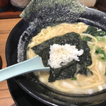 横浜家系ラーメン春吉家 - 