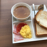 カフェ・ド・クリエ - あったかモーニングプレート（税込572円）