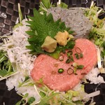 海旬処 魚華 - 三色丼(生しらす、釜揚げしらす、ねぎとろ)