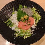 海旬処 魚華 - 三色丼(1300円+税)