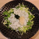 海旬処 魚華 - 釜揚げしらす丼(1000円+税)