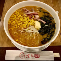 個室中華 頤和園 溜池山王店 - 