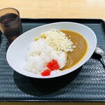 Hanamaruudommegadonkihotehirohataten - カレーライス小　３９０円