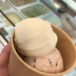 縄文アイス - 神の蔵（上）＆縄文あいす（下）