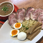 あいつのラーメン かたぐるま - 