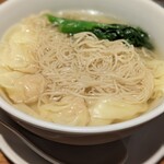 糖朝 - 蝦ワンタン入り香港麺