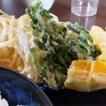 うどん処　ゆずりは - 量が多い