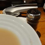 残ったスープには。