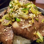 焼肉ダイニングかもめ食堂 - 