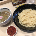 アンダーグラウンド ラーメン 頑者 - 