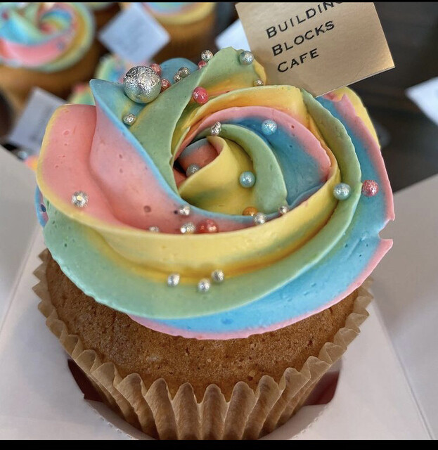 ビルディングブロックスカフェ 上飯田 カフェ ネット予約可 食べログ