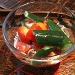 竹やぶ - 何か間違え？と誤解しそうなボリュームの「夏野菜そば@1,500円」