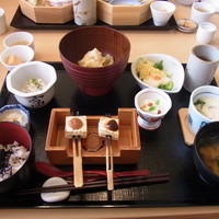 豆富料理と吟醸せいろ蒸し 八かく庵 大阪ステーションシティ店 - 