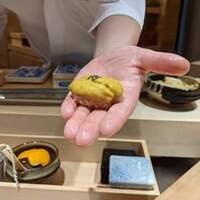 鮨 一 - 最初のうに