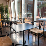 きのとや - 【2021年03月】天井高く、陽光が降り注ぐ店内。