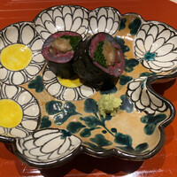 肉屋 雪月花 NAGOYA - モモの昆布締めの海苔巻き