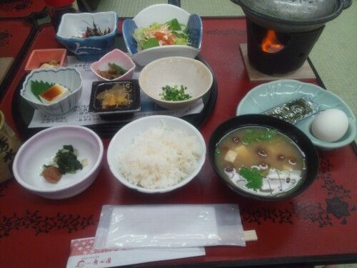 連休に宿泊しました 夕食も昼食も部屋ではなく広間 で何組かの宿泊客と同室で頂きました 仕切り By 舞華 いかほ秀水園 渋川 旅館 食べログ 連休に宿泊しました 夕食も昼食も部屋ではなく広間 で何組かの宿泊客と同室で頂きました 仕切り By 舞華 いかほ秀水園 渋川 旅館 食べログ