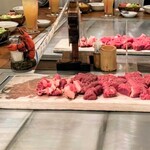 サムズセーラーイン - 今から焼かれるお肉
