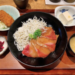 飯場魚金 - ぶりとしらす丼定食