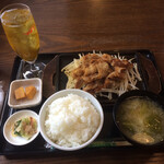 わ楽 - 3/31 豚バラ肉にんにく焼き定食  750円＋税