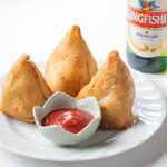 Crimson Restaurant&Bar - サモサ