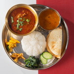 Crimson Restaurant&Bar - khana set