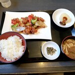 Bashamichi - 黒酢餡唐揚げ和膳 1098円