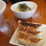 麺屋ブルーズ - 鷄汁餃子とぞうすい飯