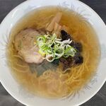 やましょう - 塩ラーメンのアップ