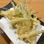 坂途中の焼き鳥屋 くら - 